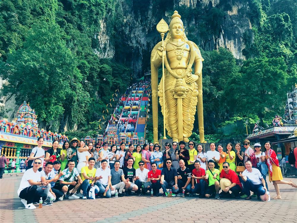 Lê Tiến Bình đi học nước ngoài