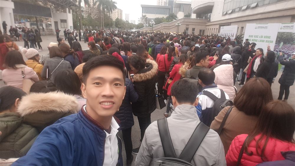Lê Tiến Bình đi học nước ngoài