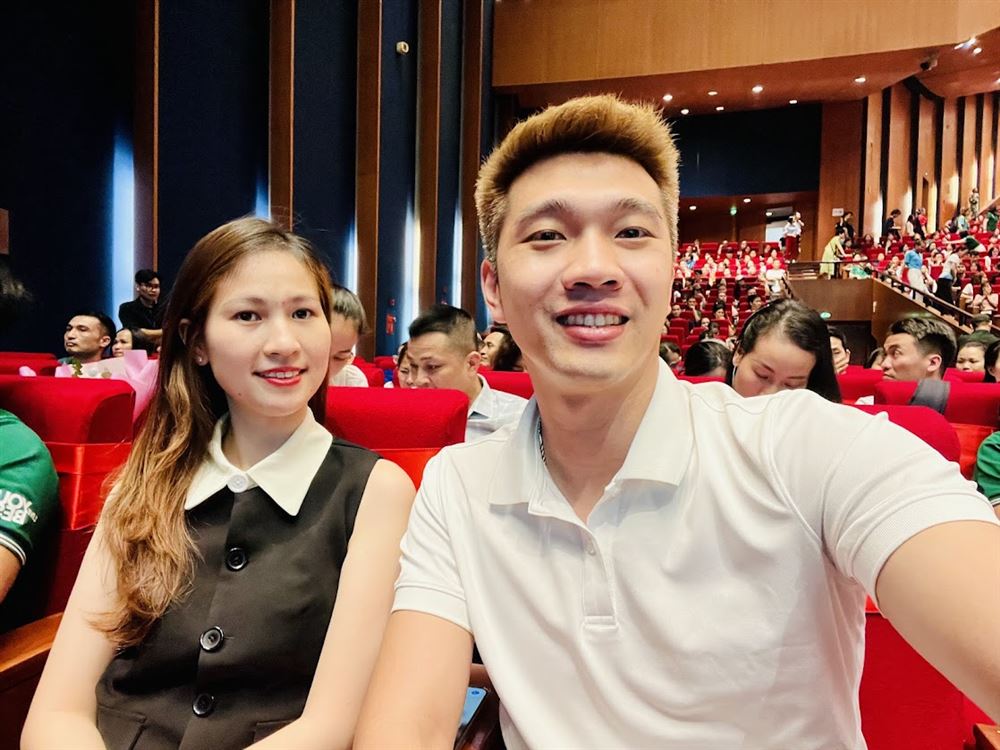 Lê Tiến Bình đi học nước ngoài