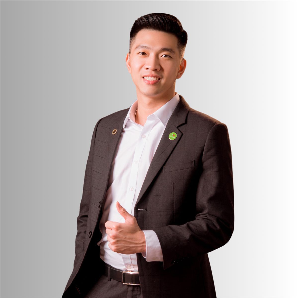 HLV Lê Tiến Bình
